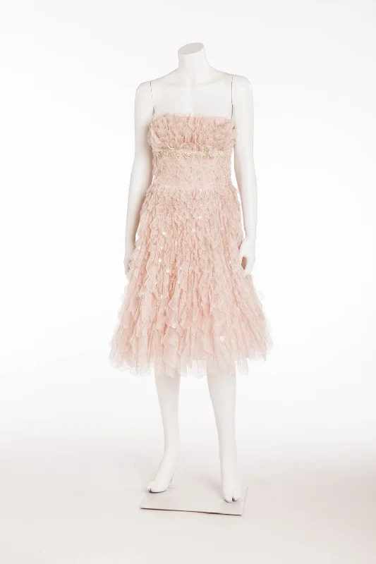 Graceful Fashion Oscar De La Renta - Pink Beaded Ruffle Mini Dress  - US 6