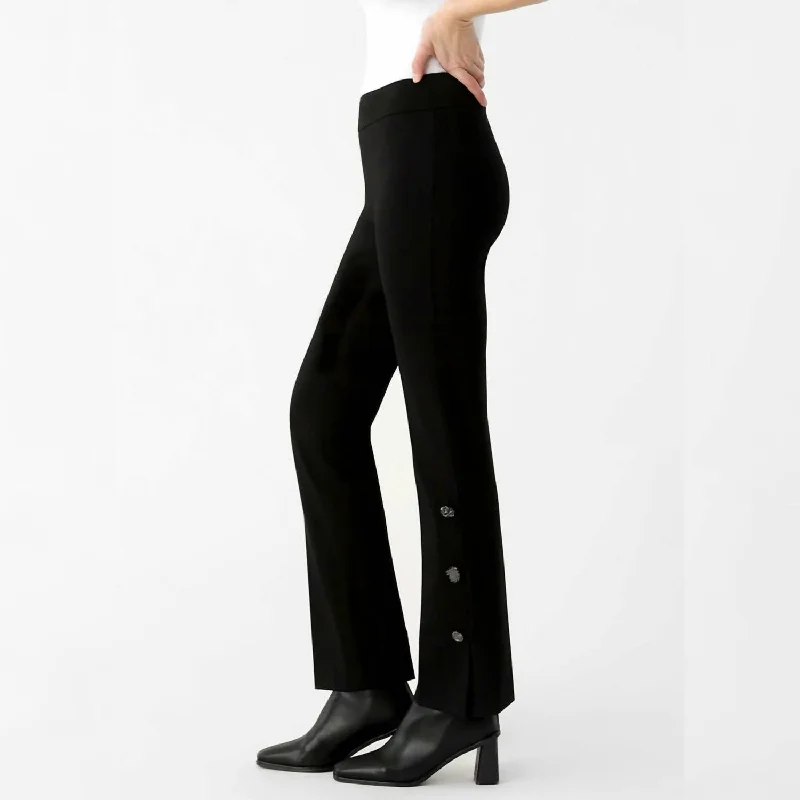 Women Wear Boutique Hollywood Mini-Flare Pant W/button Detail In Black