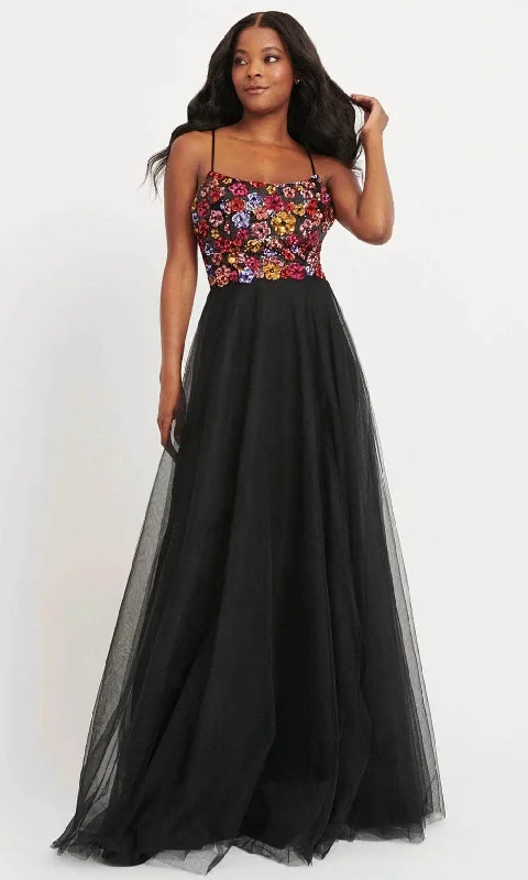 Trendy Street Style Clothing Faviana 11039 - Embellished Scoop Neck Prom Gown