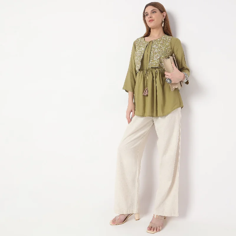 Trendy Online Boutiques Flare Fit Embroidered Kurta