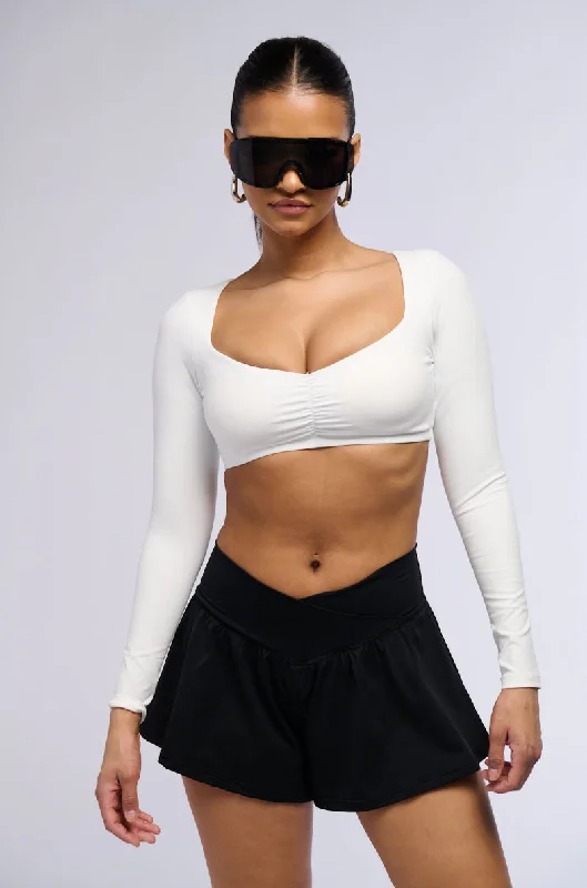 Runway Inspired Wear PAXTON LONG SLEEVE YOGA CROPPED RUCHED SHIRT