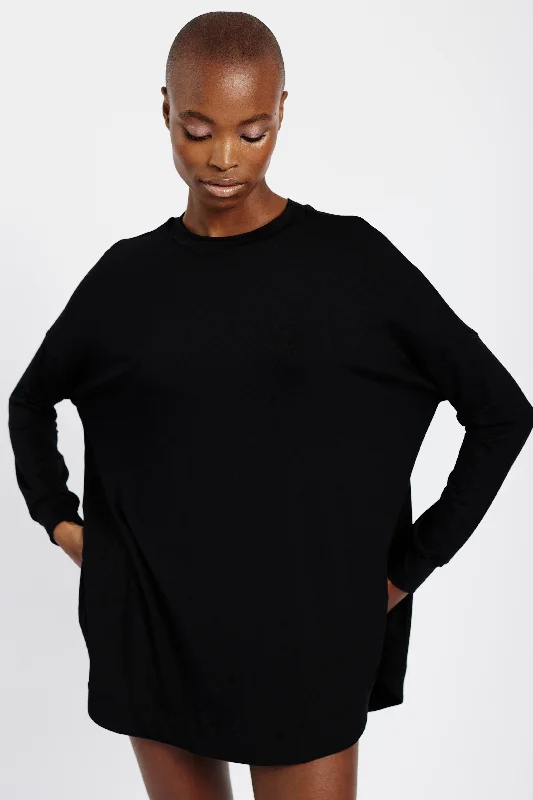 Casual Chic The Dolman Sleeve Essential Knit in Black with Front Seam