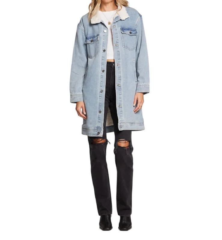 Chic Wardrobe Essentials Solace Jacket In Denim