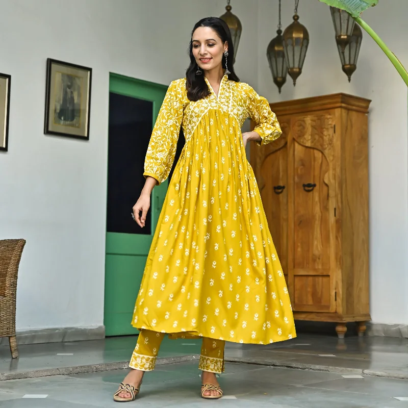 Flash Sale Fever Yellow Floral Jaal V Neck Kurta Pant Co-ord Set