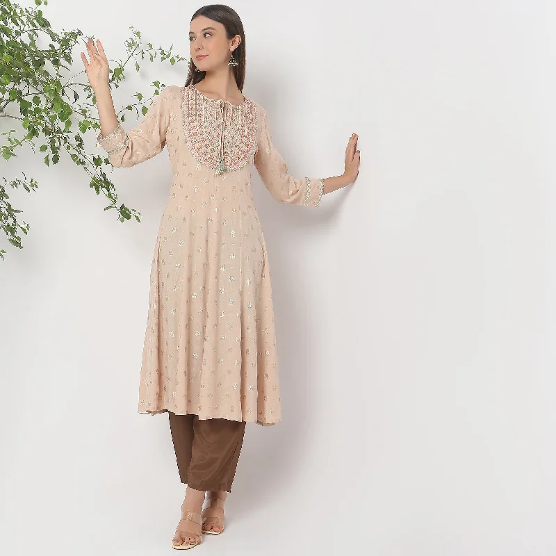 Best Online Boutiques Flare Fit Embroidered Kurta