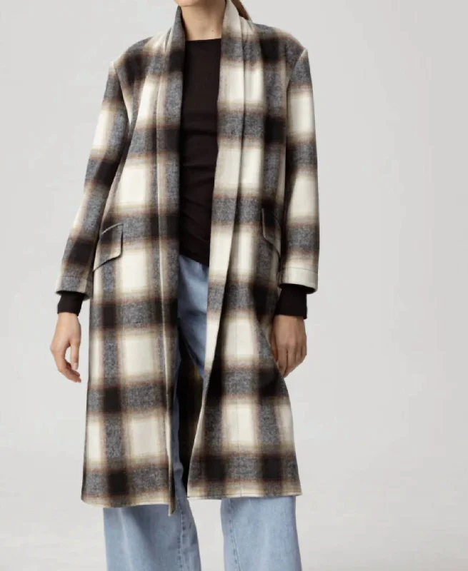 Casual Chic Alaska Coat In Ash Brown Plaid