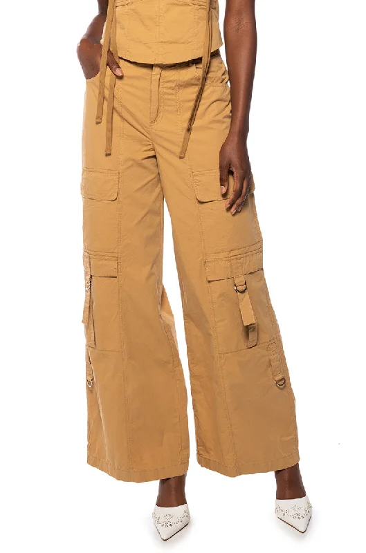 Versatile Women’s Clothing for All Occasions MINDING MINE WIDE LEG CARGO PANT IN BEIGE