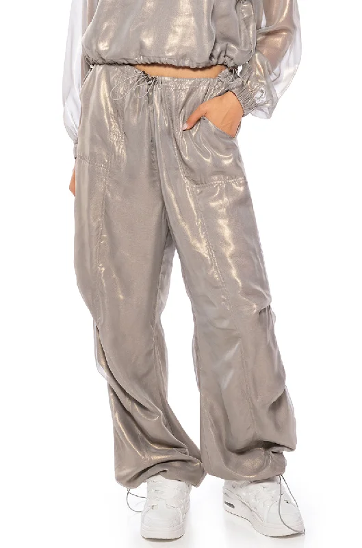 Seasonal Trends TAKE A BREAK LIGHTWEIGHT PARACHUTE PANT