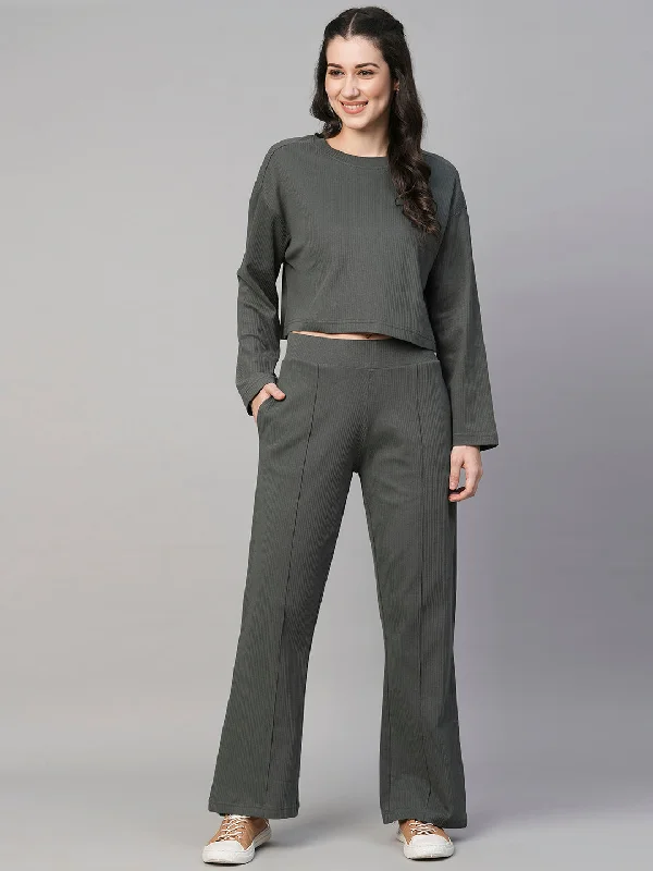 Casual Chic Women's Green Cotton Elastane Regular Fit Knit Pant