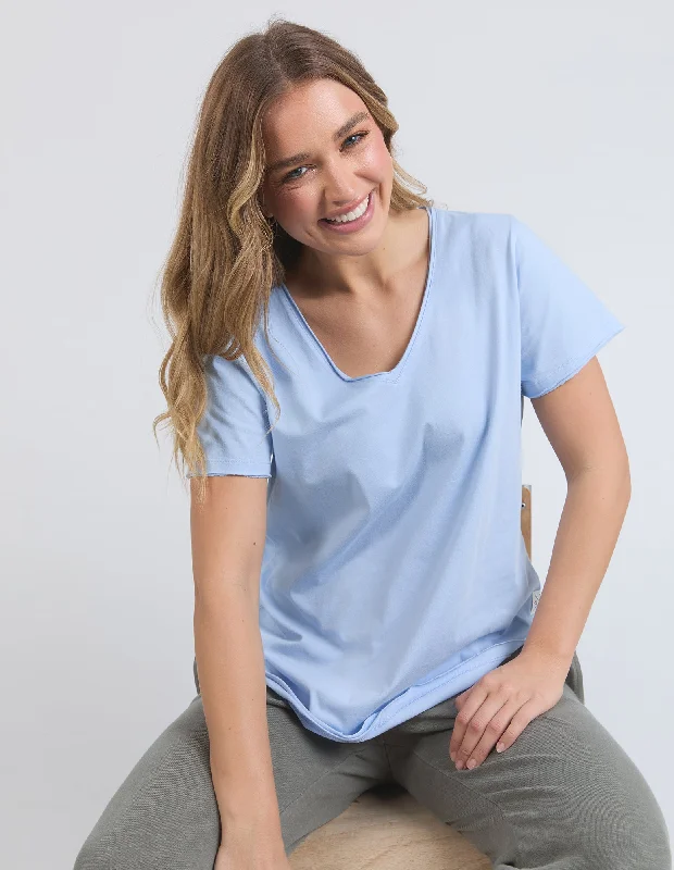 Affordable Online Boutique Elm Pima Vee Tee Dream Blue